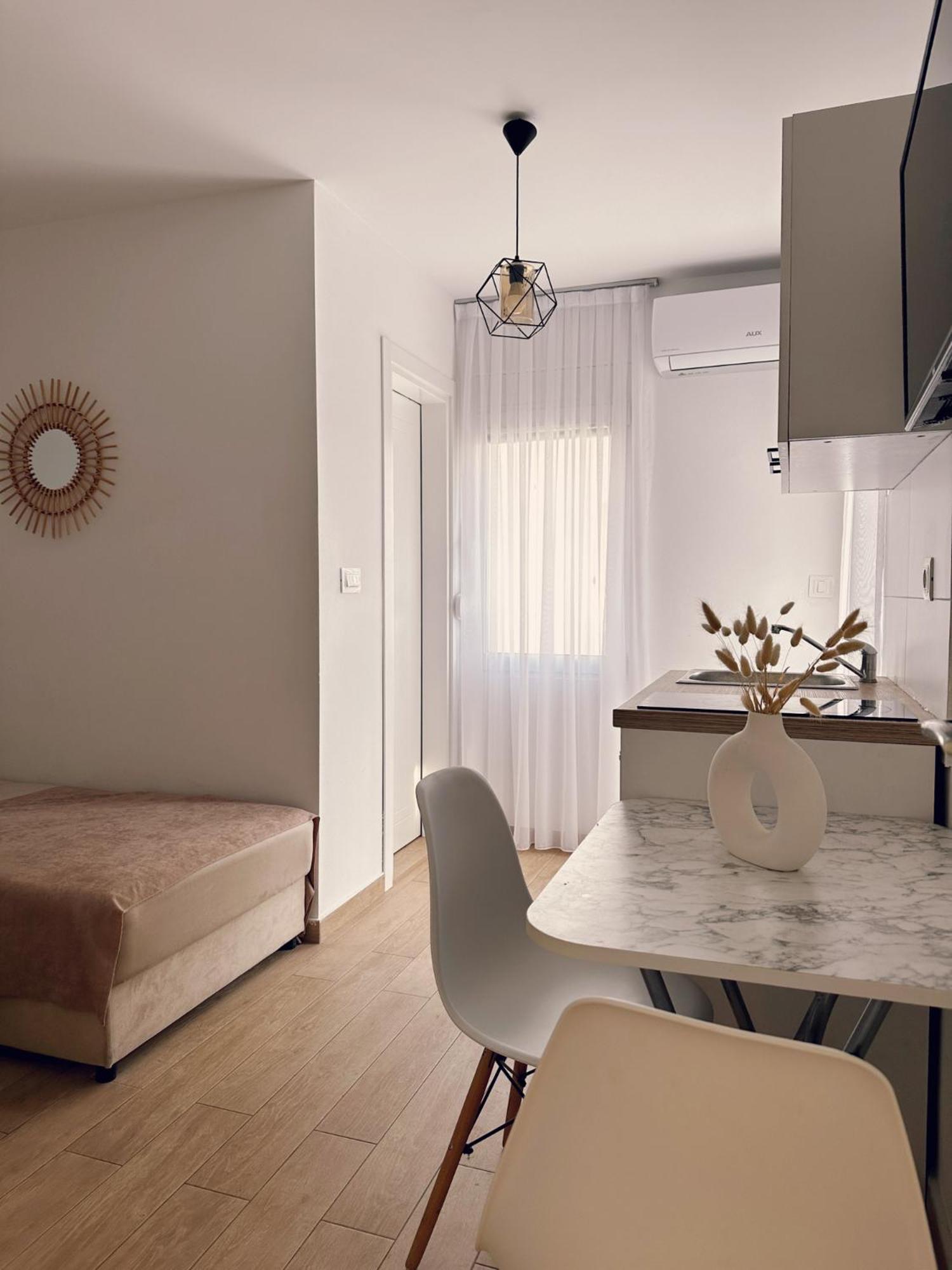 Danin Apartmani Bar Exterior photo